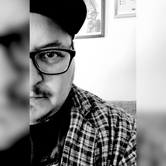 Meet your Posher, Finn - Picture 1 of 1